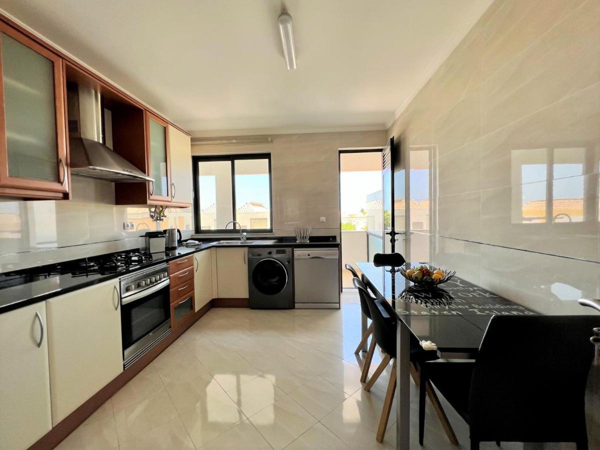 Faro Stylish 2 By Homing Apartment Luaran gambar